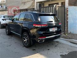 جیپ گراند شیرۆکی